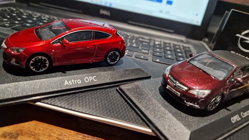 Boxed model opel - d,